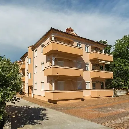 Appartement Beni With Balcony In
